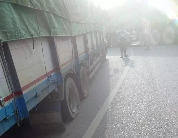 緬甸軍事沖突加劇，大量車輛遇襲道路被阻，運(yùn)費(fèi)暴漲，近期去往仰光貨物需留意！